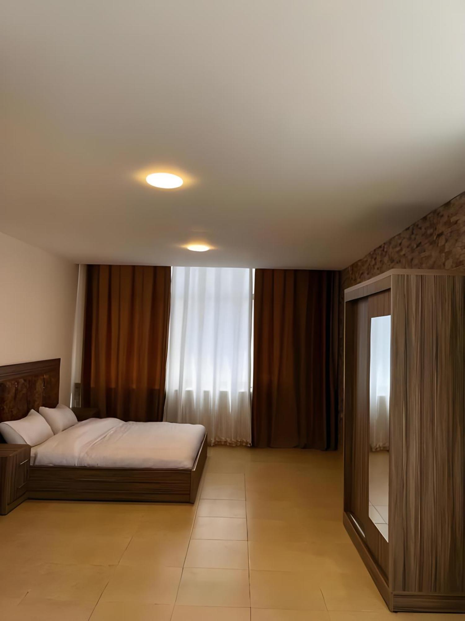 Rayan Hotel Apartments Амман Екстер'єр фото